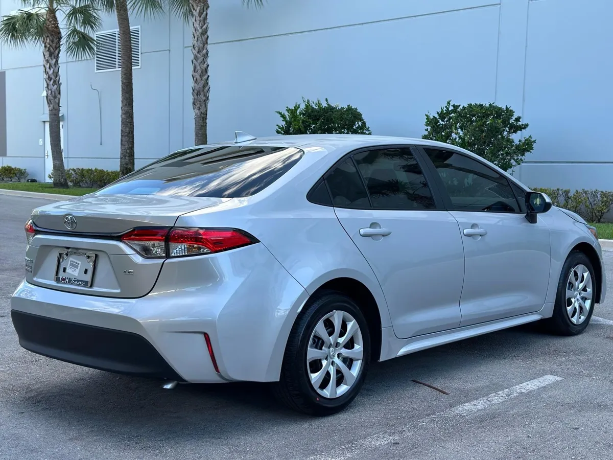 2025 Toyota Corolla LE
