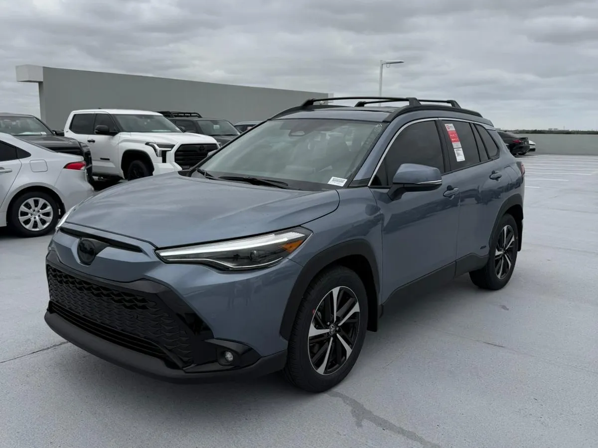 2025 Toyota Corolla Cross XSE Hybrid