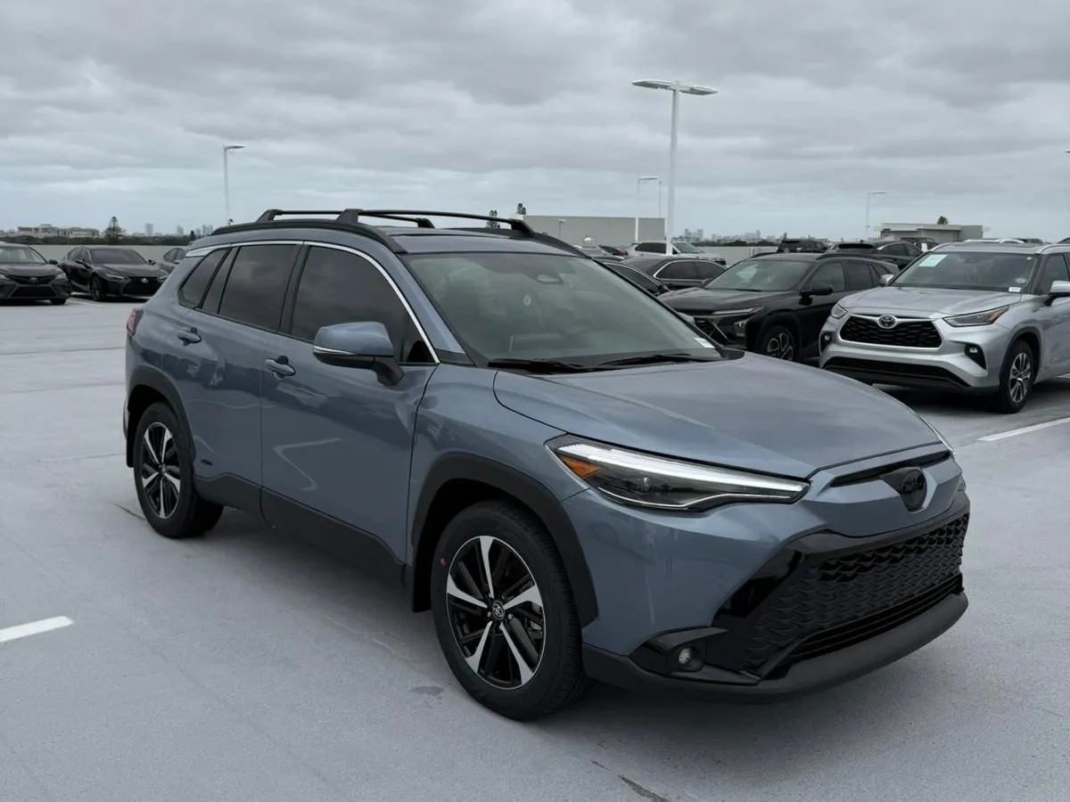 2025 Toyota Corolla Cross XSE Hybrid