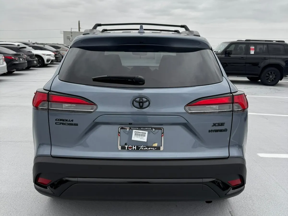 2025 Toyota Corolla Cross XSE Hybrid